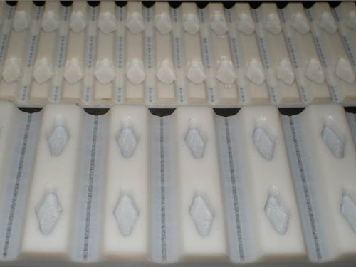 齿面加菱形沉孔同步带